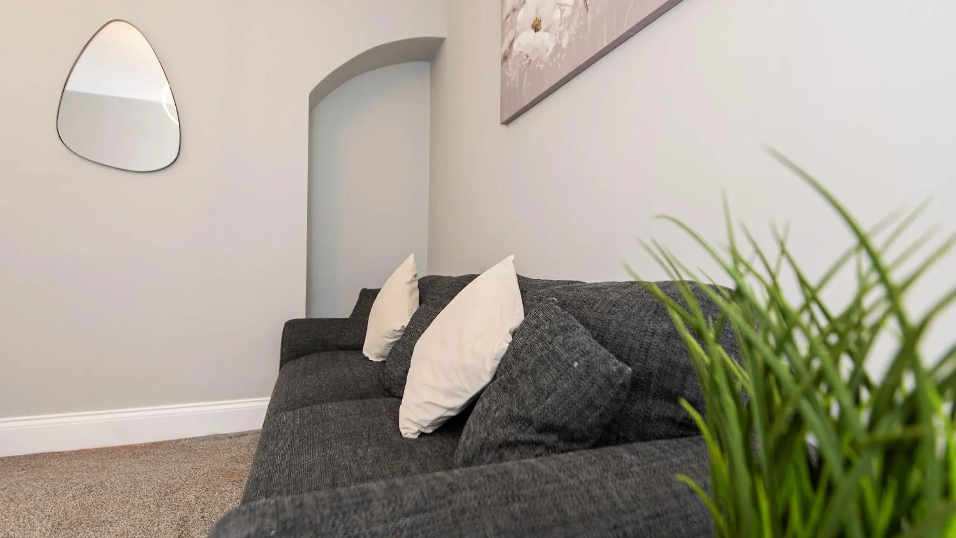 Teal Road Villa Darlington  Holiday home